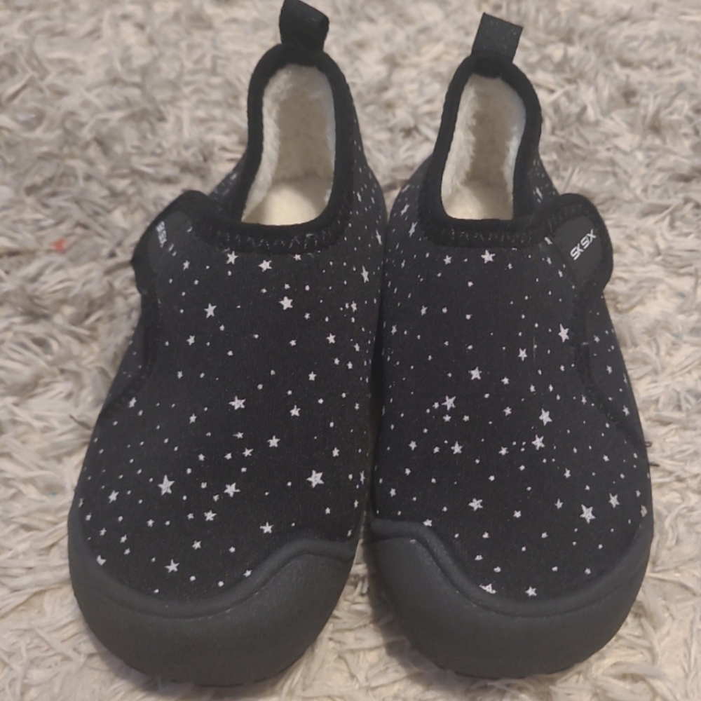 Kids Black Starry Slip-On Shoes